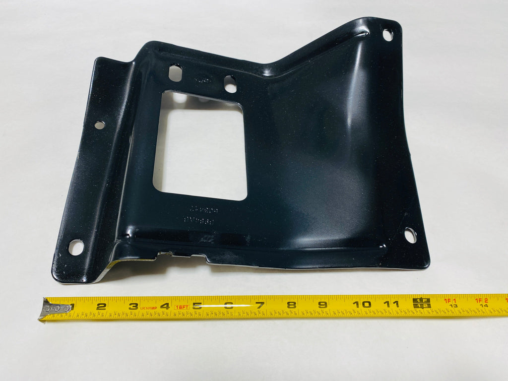 CL-5C3Z-17B984-AA-C28 2005-2007 F-250 F-350 or Excursion Passenger Side Front Bumper Mount Plate Genuine New