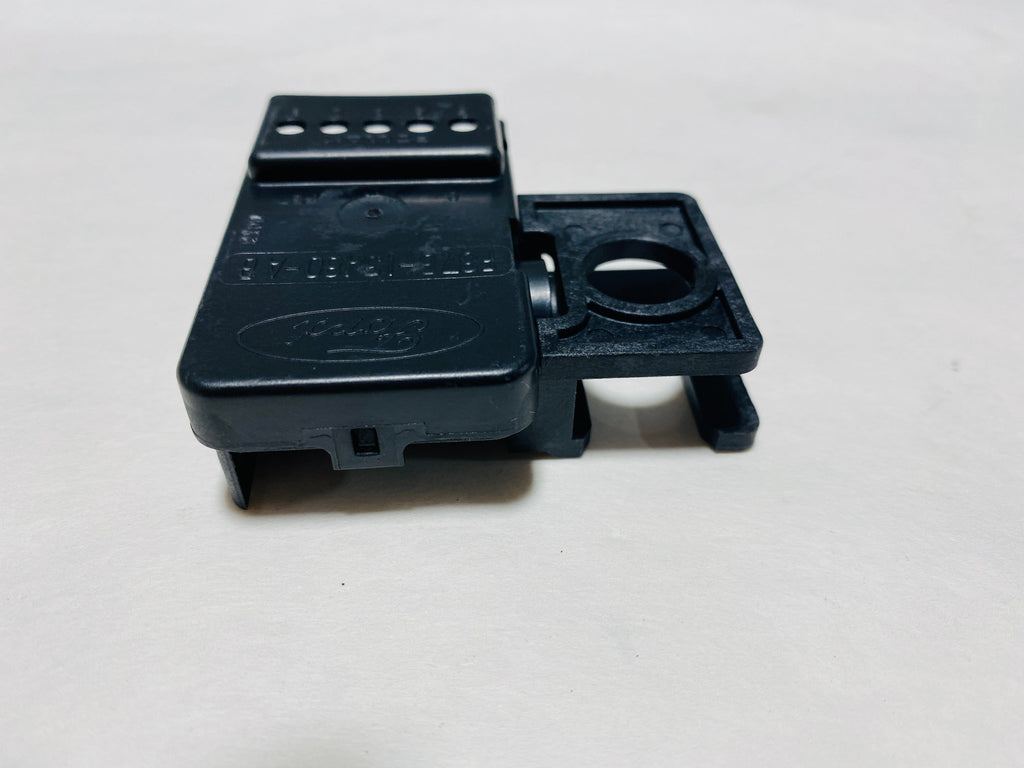 CL-F87Z-13480-AA-C29 2005-2011 Ford Crown Victoria Brake Stop Lamp Light Switch Genuine New