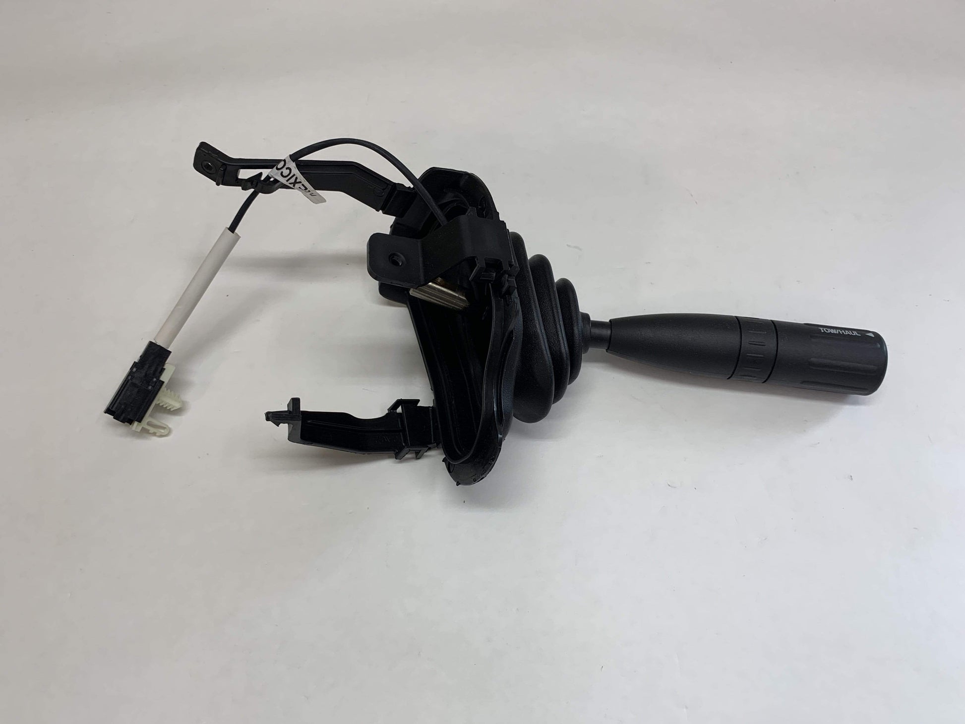 8C3Z-7210-AA-B5 2008-2010 Ford F-250 F-350 Automatic Trans Steering Column Gear Shifter Lever - New Genuine OEM Part