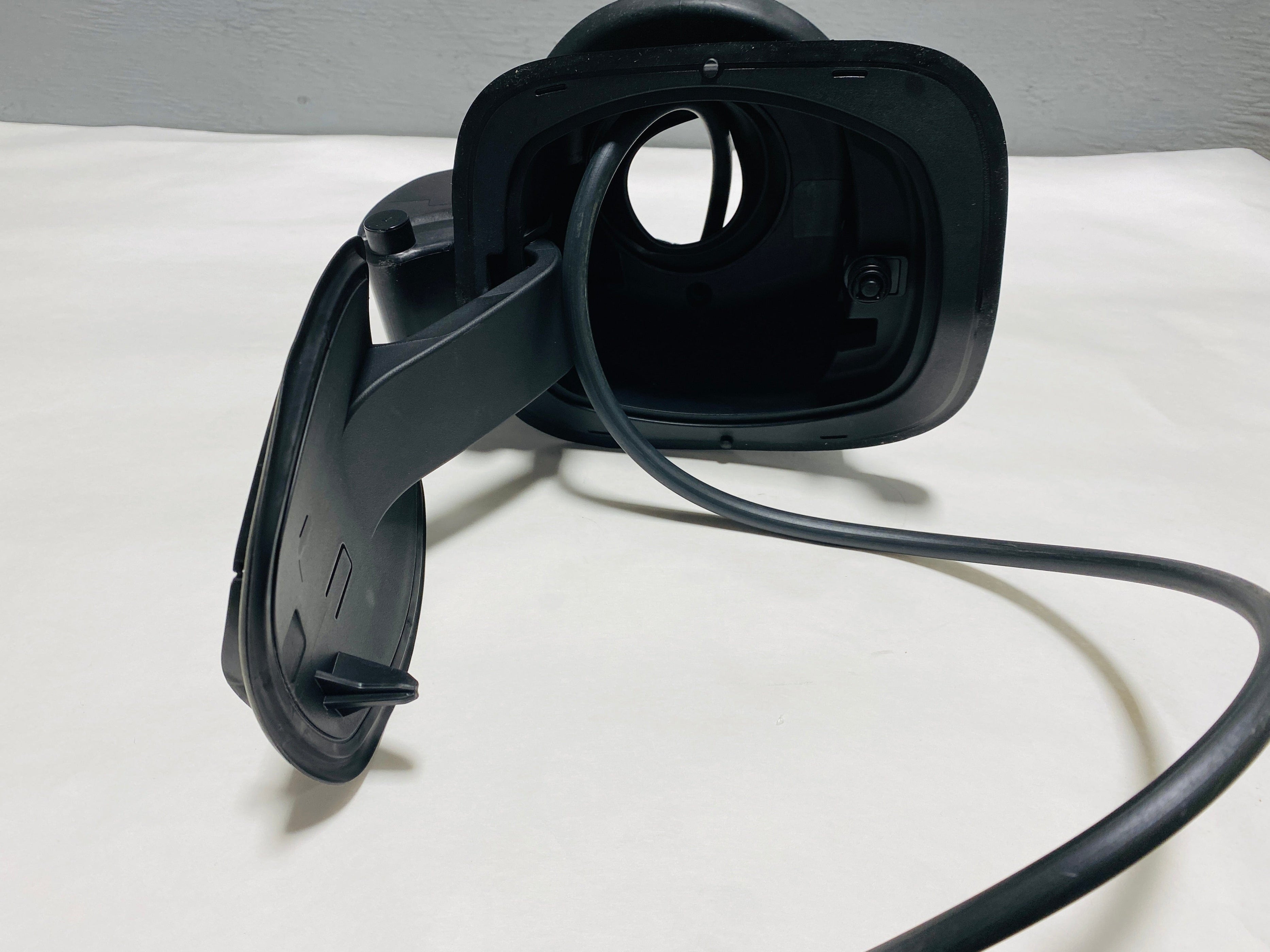 20112020 Lincoln MKZ Fuel Tank Filler Door Hinge Housing Pocket