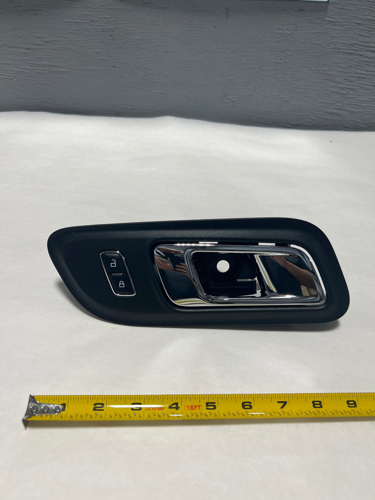 CL-DG1Z-5422600-AC-C22 2013-2019 Ford Taurus Front Passenger Door Interior Chrome Door Handle With Lock Switch
