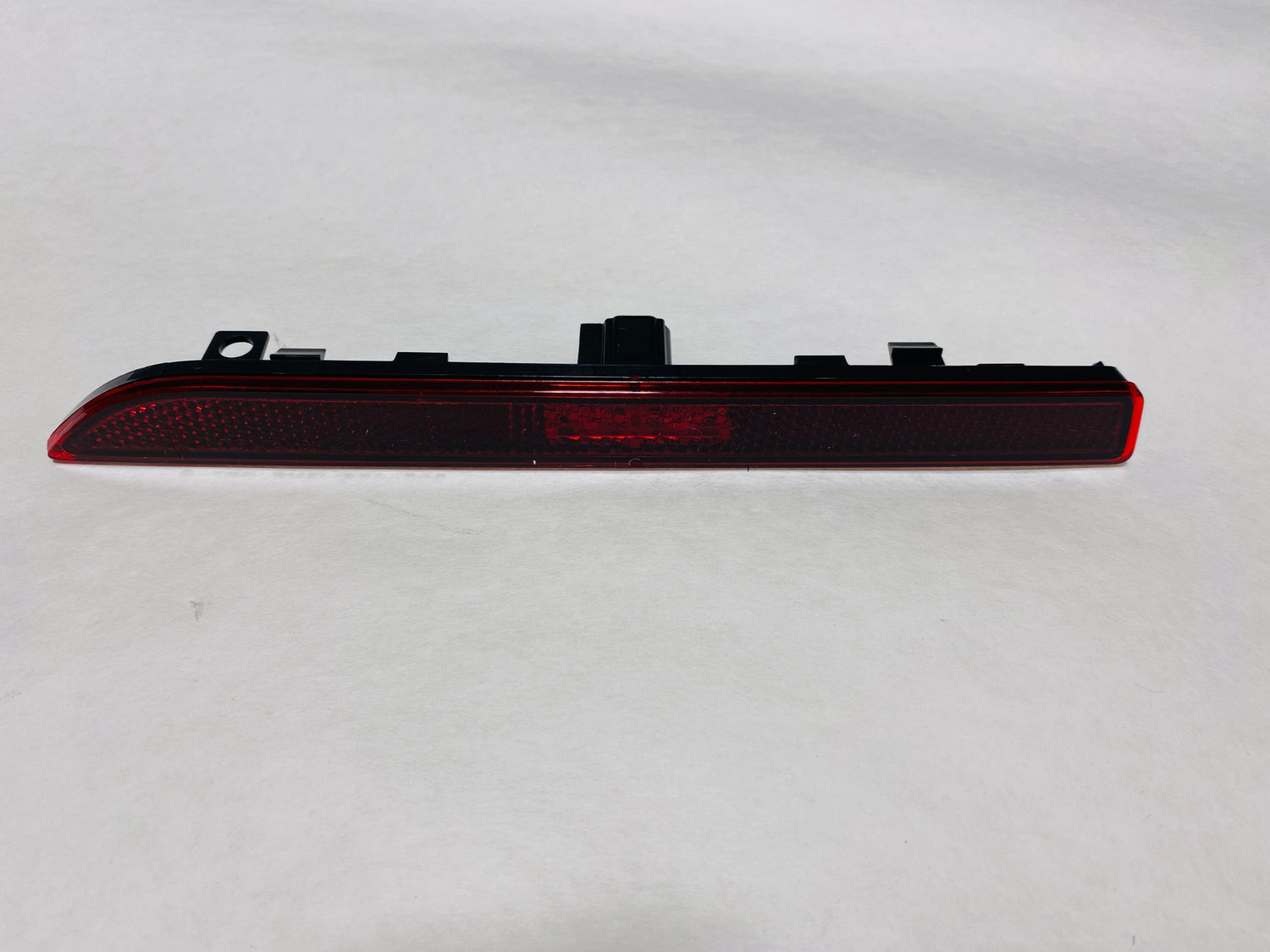 CL-DP5Z-15A201-A-H19 2013-2020 Lincoln MKZ Driver Side Rear Bumper Red Reflector Side Marker