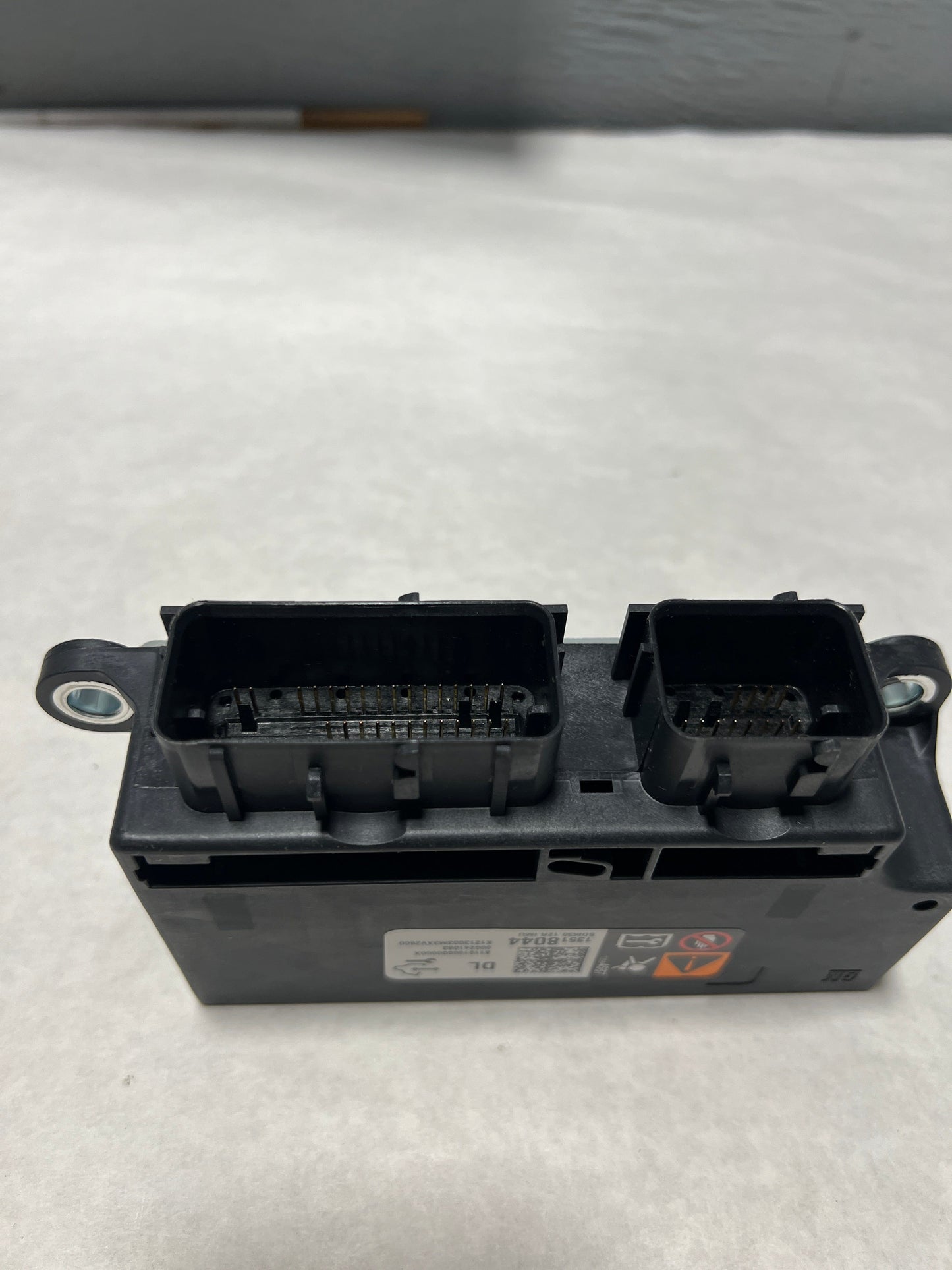 2014-2017 Silverado Tahoe Yukon Sierra Restraint Control Module 13518044 Genuine New