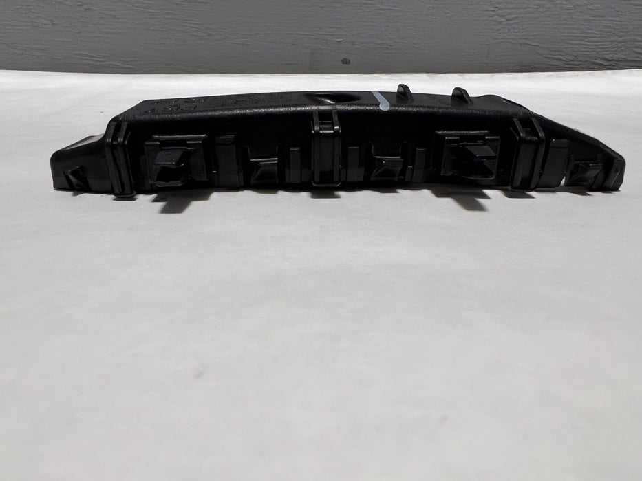 86514-A7000-H8 2014-2018 Kia Forte Passenger Side Front Bumper Side Bracket Genuine