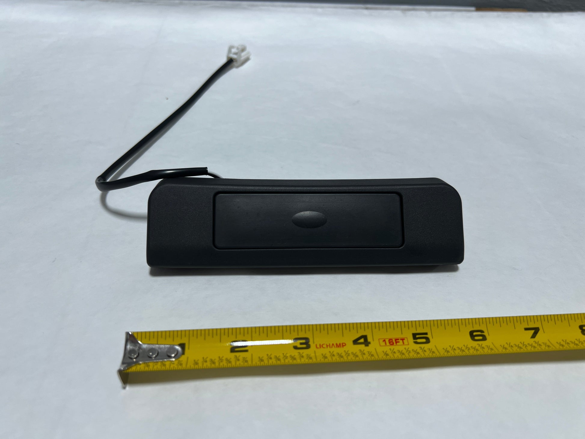 81720 B2000-H8 2014-2019 Kia Soul Tailgate Liftgate Release Handle Genuine