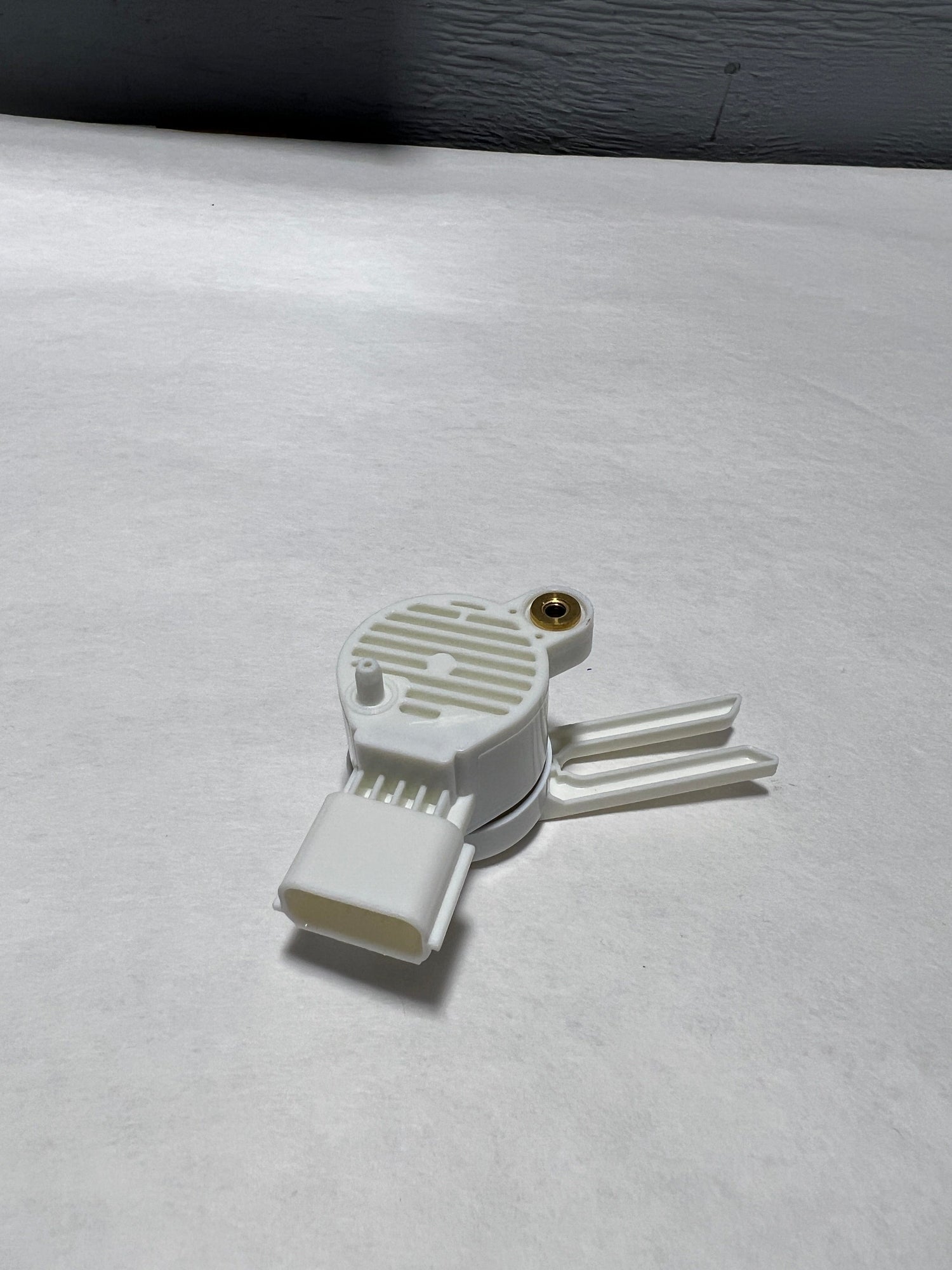 CL-0423-13597423-C2 2014-2021 Buick Encore or Envision Brake Light Switch Position Sensor Genuine New