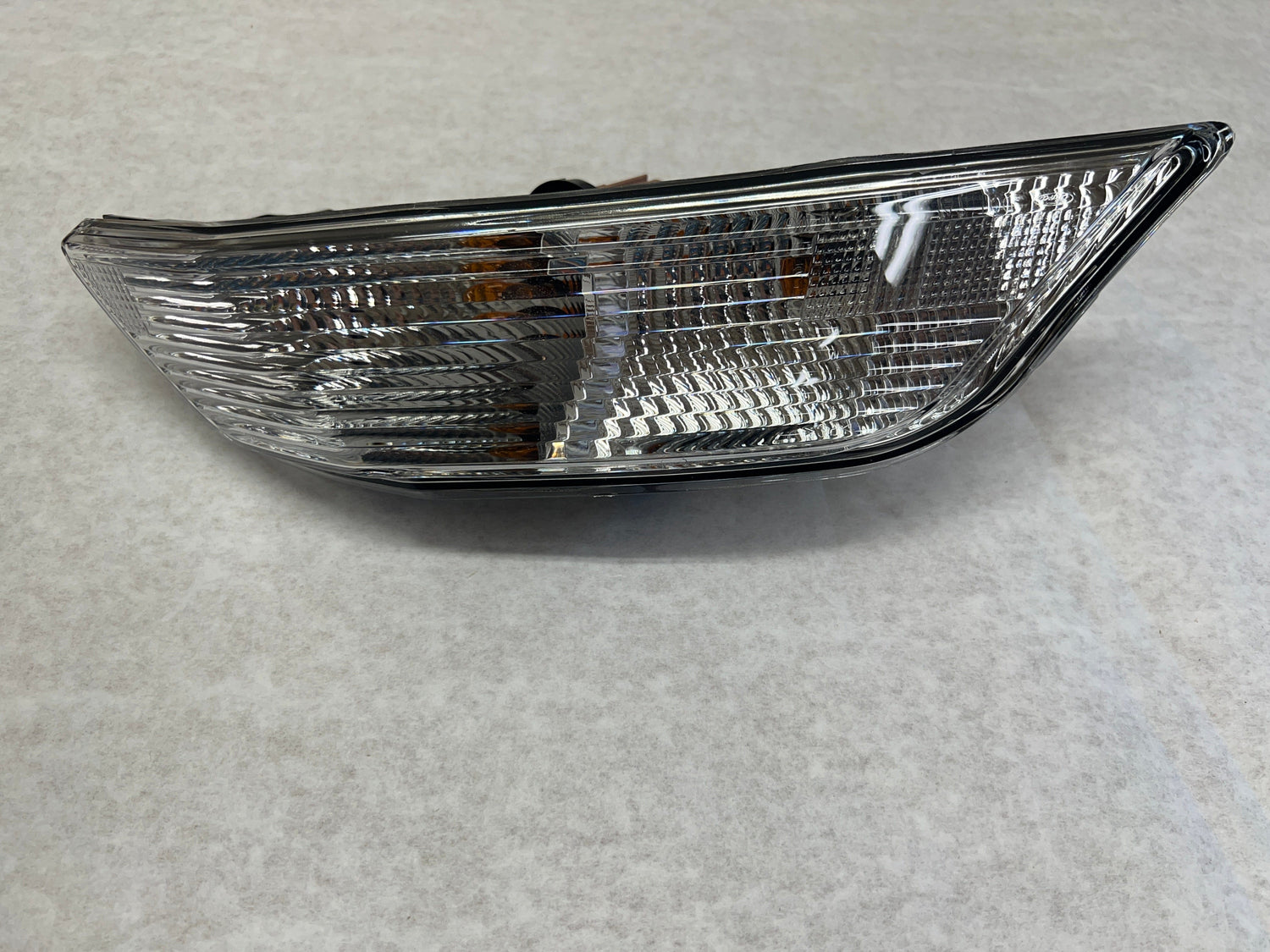 CL-0323- FR3Z-13200-A-C30 2015-2017 Ford Mustang Genuine New Passenger Side Parking Side Marker Lamp