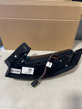 Load image into Gallery viewer, CL-HT4Z-13405-E-E1 2015-2018 Ford Edge Driver Side Tail Light Genuine Ford HT4Z-13405-E Part New