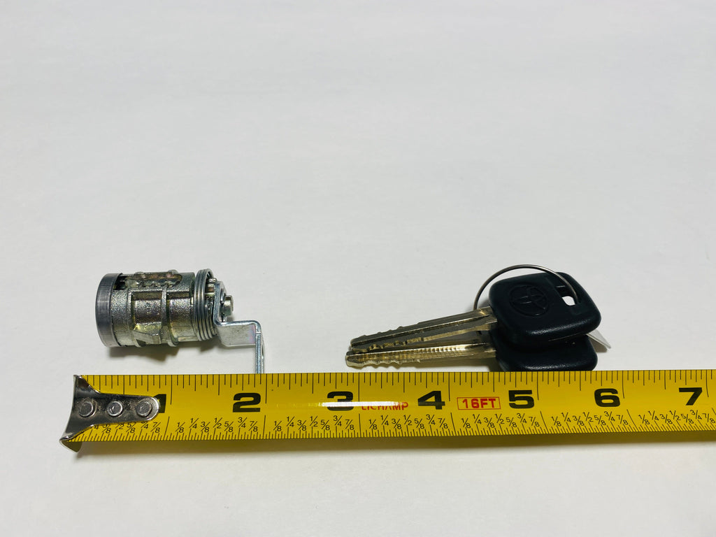 69055-0C030 2015-2021 Tundra or Tacoma Tailgate Lock Cylinder and Key - For Non Smart Key Tailgate