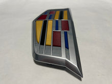 Load image into Gallery viewer, 23182045-C6 2015-2022 Cadillac Escalade Front Grille Crest logo Emblem Genuine New