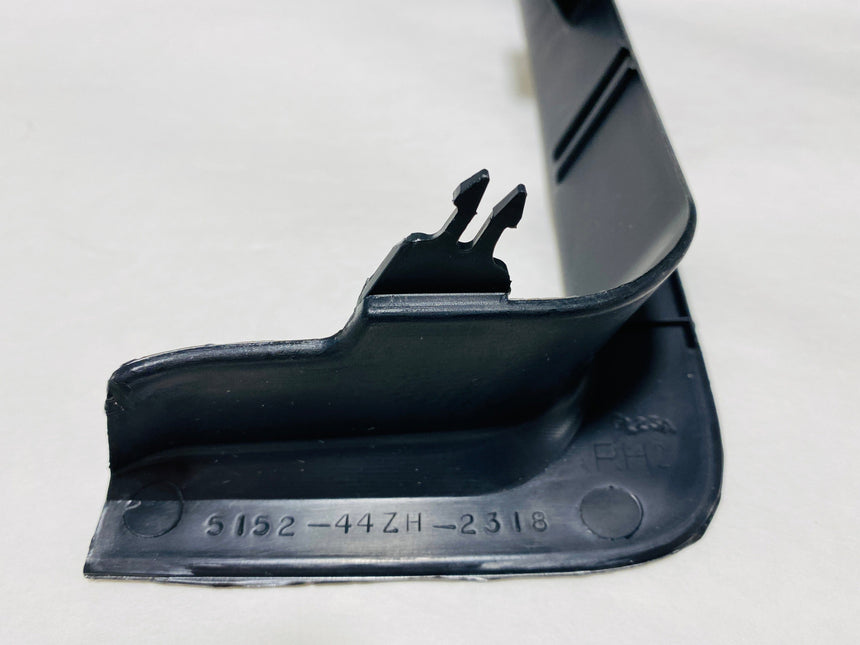 2017-2020 Ford F-250 F-350 Passenger Side Headlight Molding For Halogen Headlights