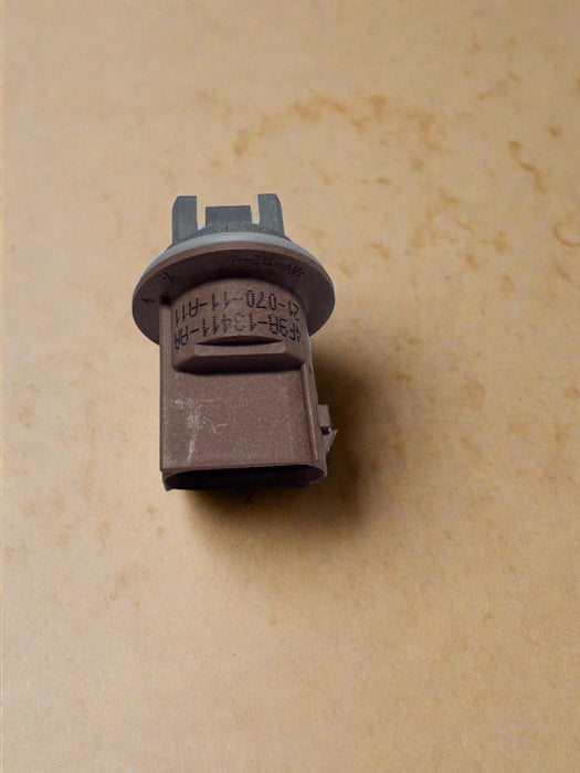 CL-0323-4F9Z-13411-A-H21 2017-2021 Ford Mustang Park Lamp Bulb Socket Genuine New