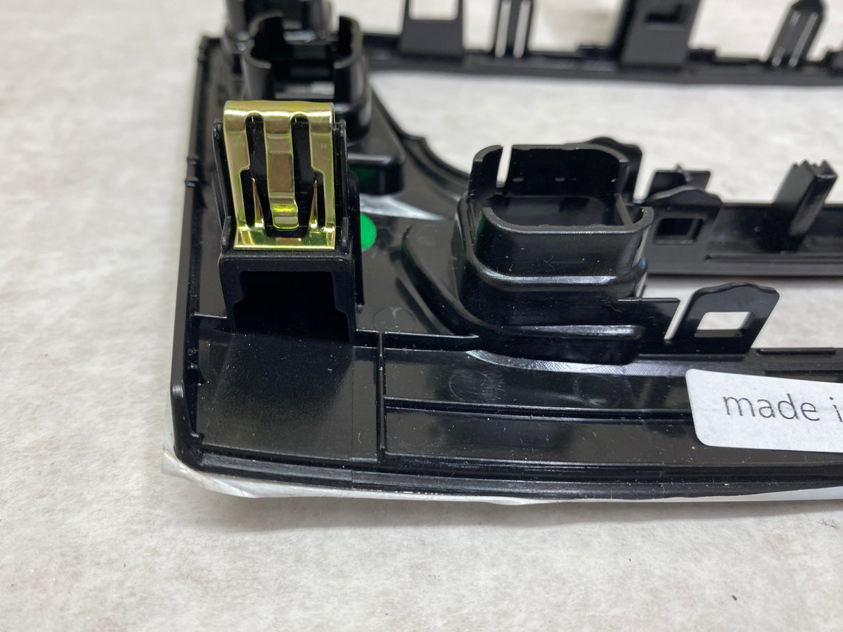 CL-0323-42457912-C24 2017-2022 Buick Encore A/C Heater Control Dash Bezel Trim Piano Black Genuine New