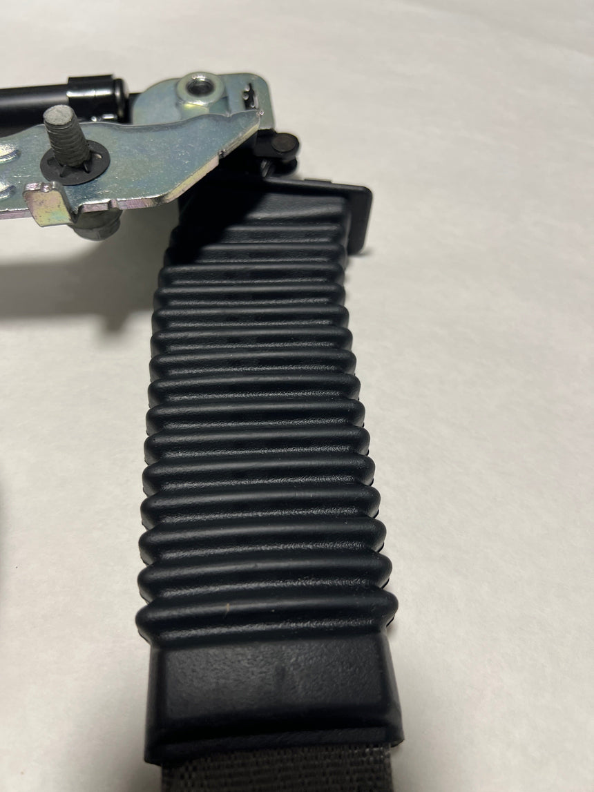 2017 Ford F-150 Crew Cab Driver Seat Belt Retractor Gray