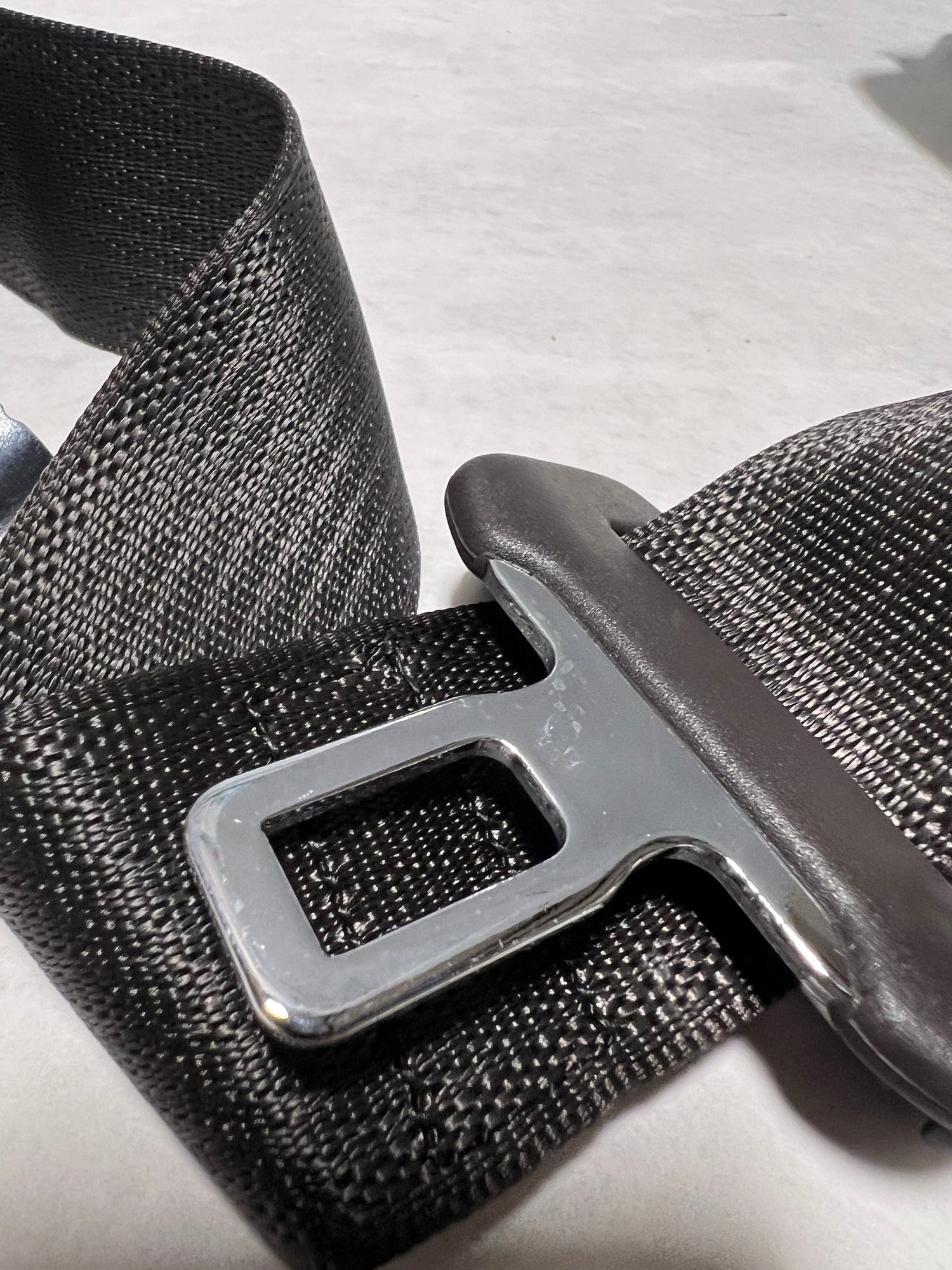 CL-0323-84493991-H22 2018-2019 Silverado or Sierra 2500 3500 Front Driver Seat Belt Retractor Cocoa Color