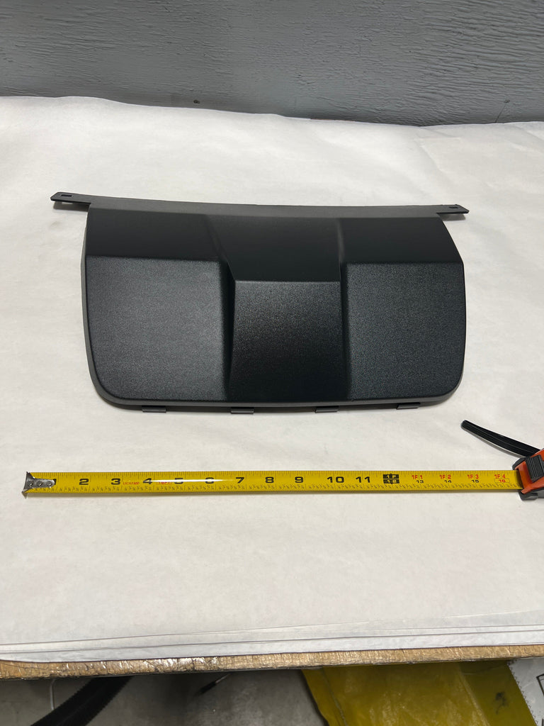 84256326-C7 2018-2021 Chevrolet Equinox Rear Bumper Trailer Hitch Cover - Clips Not Included