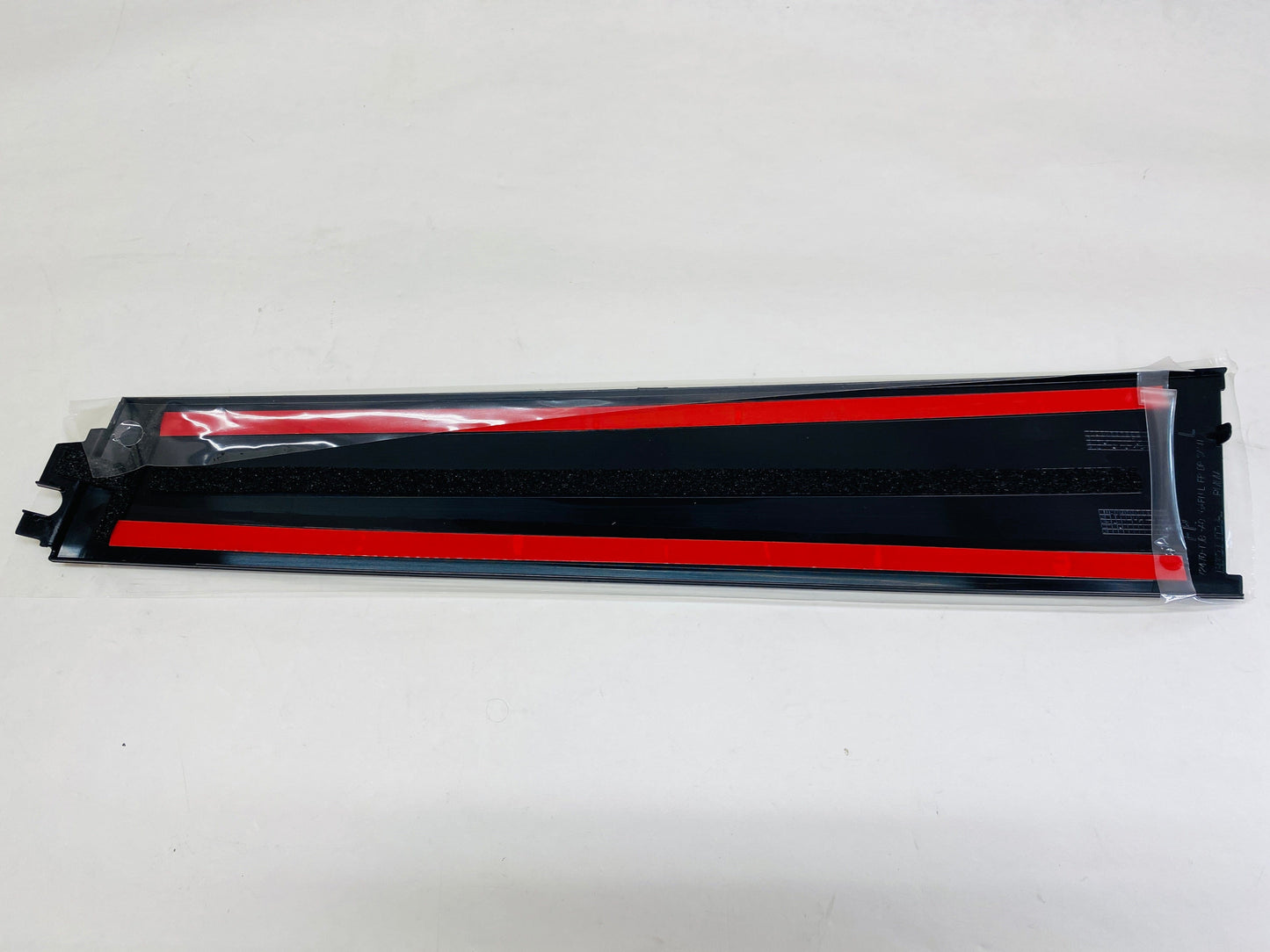 CL-72470-TJB-A01 2019-2021 Acura RDX Front Driver Door Trim Sash Garnish Trim Genuine New