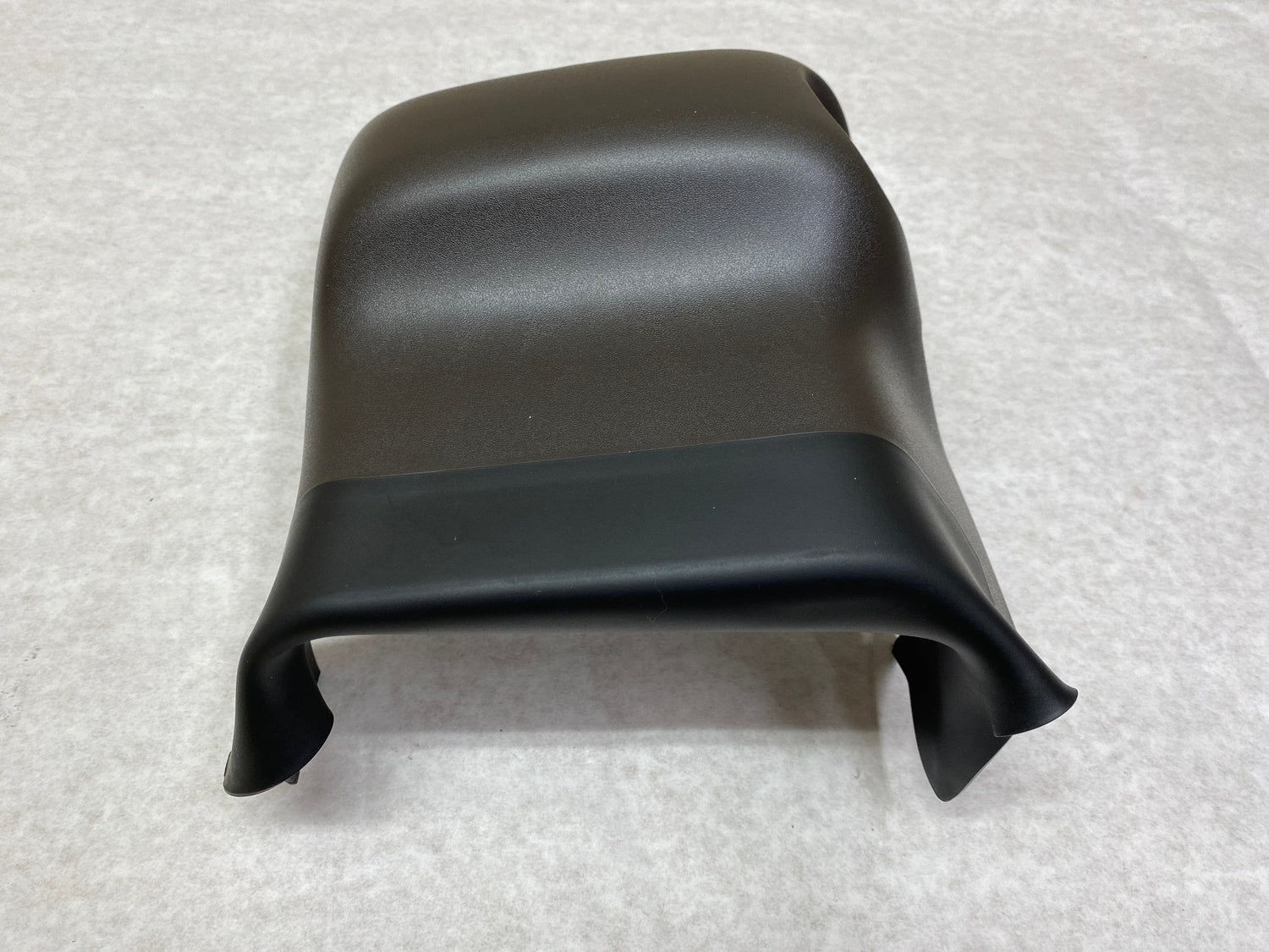 CL-0323-84748144-J6 2019-2022 Chevy Silverado Upper Steering Column Shroud Cover Atmosphere Color