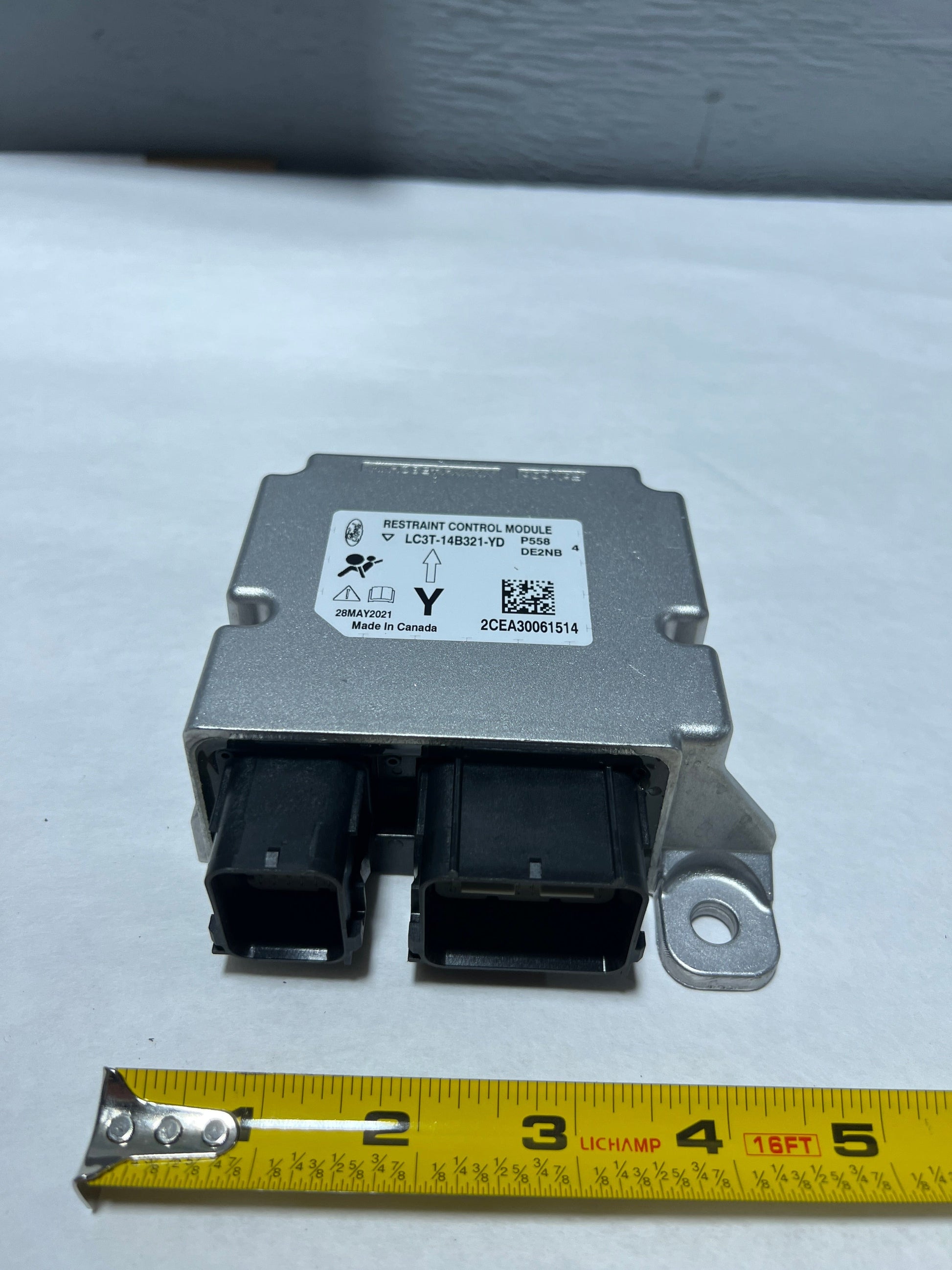 CL-0423- LC3Z-14B321-B-C20 2020-2022 Ford F-250 F-350 SDM Restraint Control Module for Trailer Vision Equipped Only