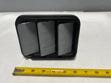 Load image into Gallery viewer, 76804-9UE0A-G4 Nissan Pathfinder Murano Rogue Cabin Pressure Vent - Quarter Panel