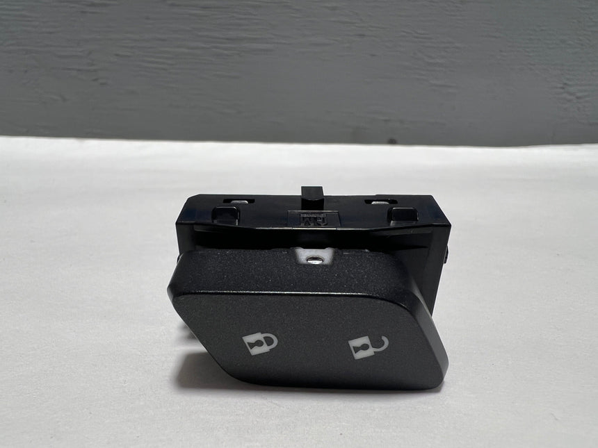 2015-2020 Chevrolet Tahoe Driver Side Door Lock Switch OEM New